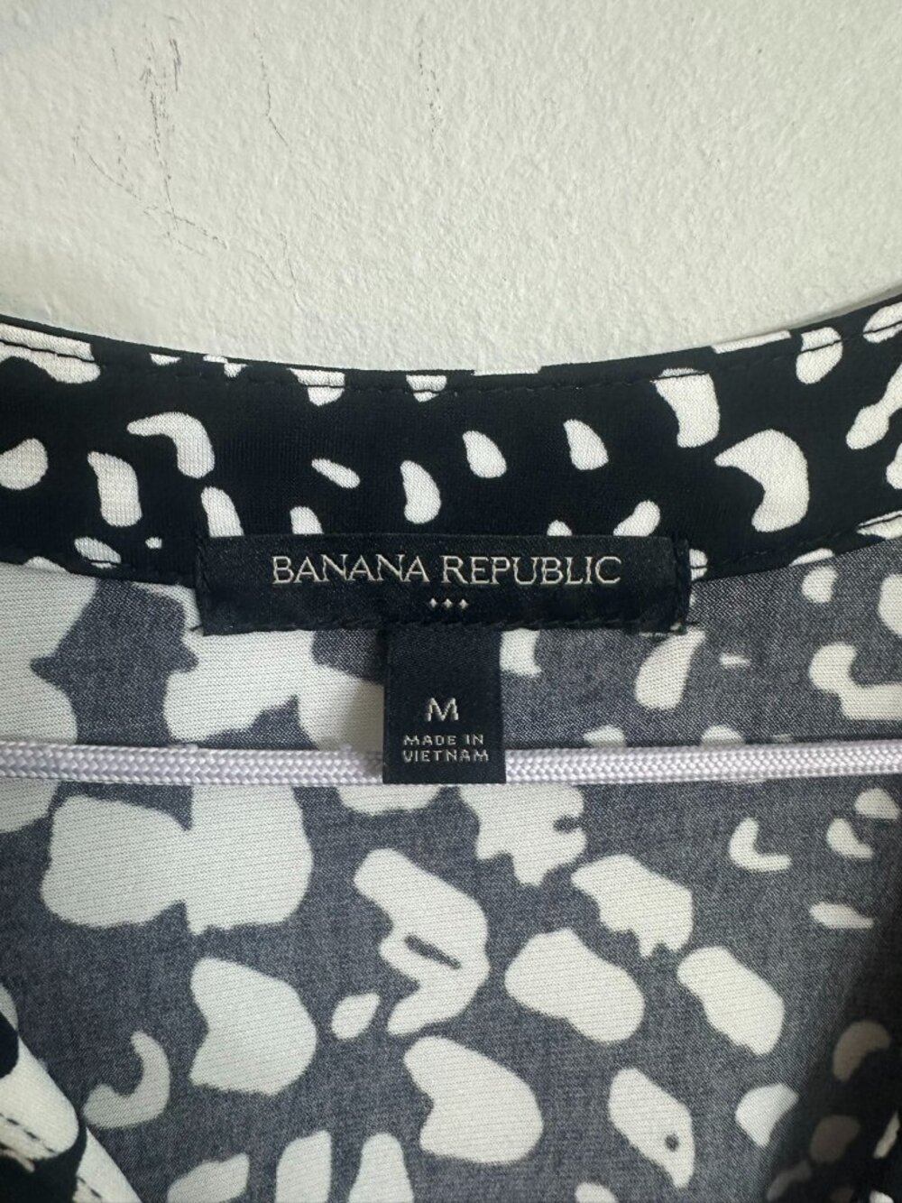 Banana Republic Black White Abstract Print Knit Dress Medium Travel Career - Picture 4 of 8